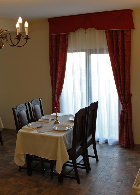 Schassburger Tor Hotel Segesvár Kültér fotó