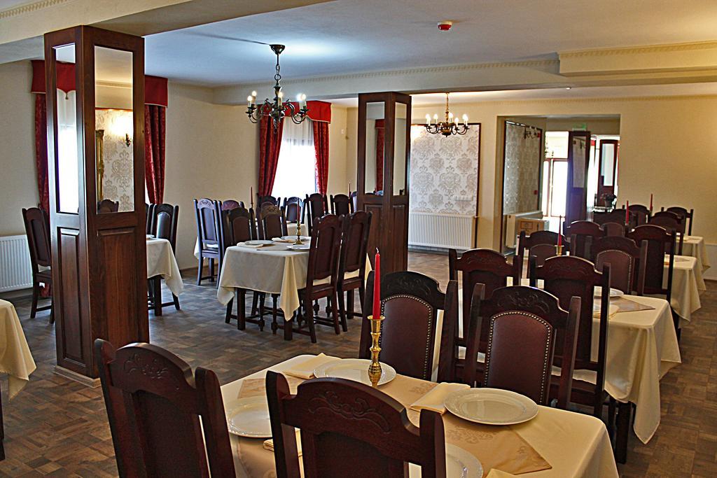 Schassburger Tor Hotel Segesvár Kültér fotó
