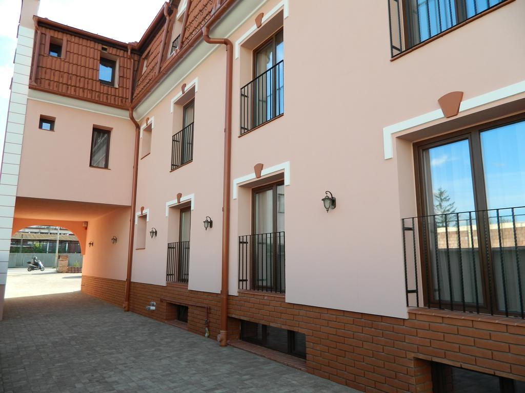 Schassburger Tor Hotel Segesvár Kültér fotó