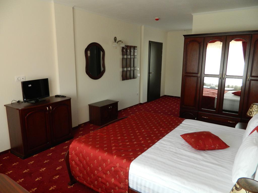 Schassburger Tor Hotel Segesvár Szoba fotó