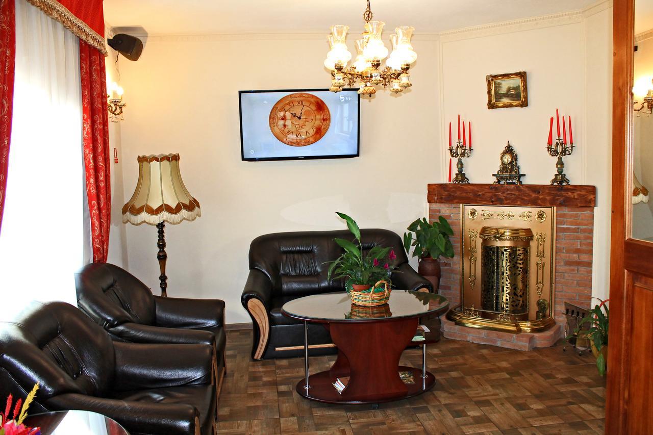 Schassburger Tor Hotel Segesvár Kültér fotó